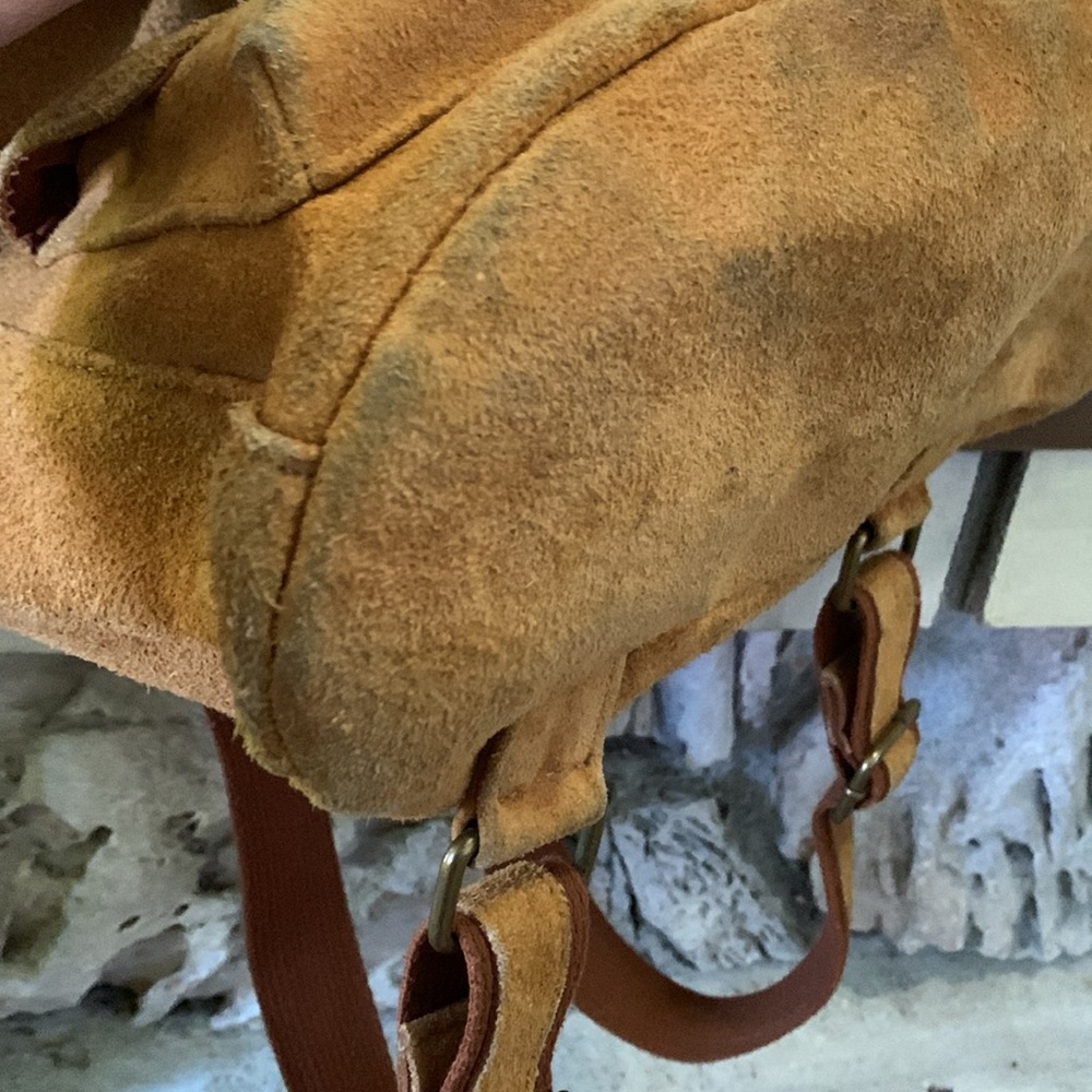 LE DONNE Lafayette Classic Backpack distressed suede tan - Picture 3 of 10